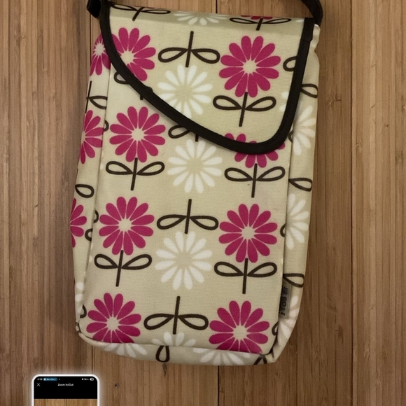 JJ Cole Pink White Floral Baby Changing Pad and Pouch - Picture 4 of 5